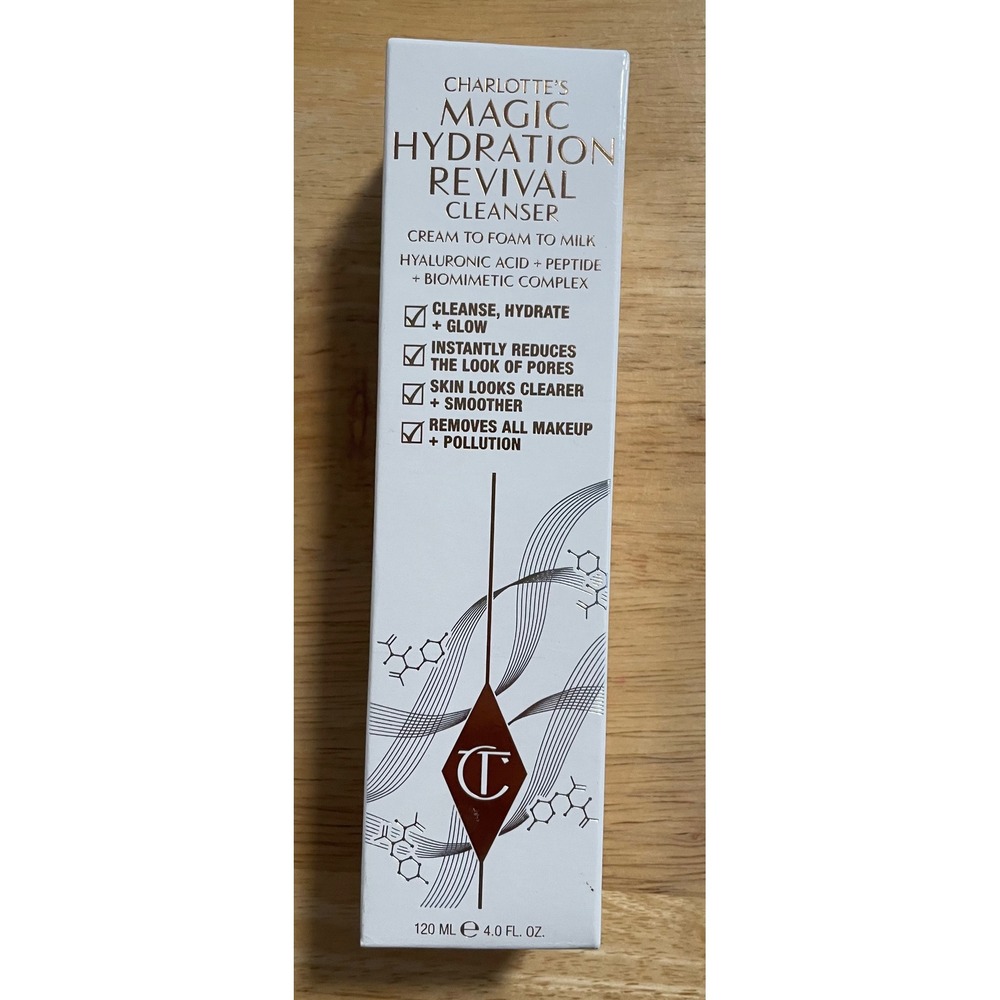 Charlotte Tilbury Magic Hydration Revival Cleanser 120ml 4.0 fl oz Cream to Foam